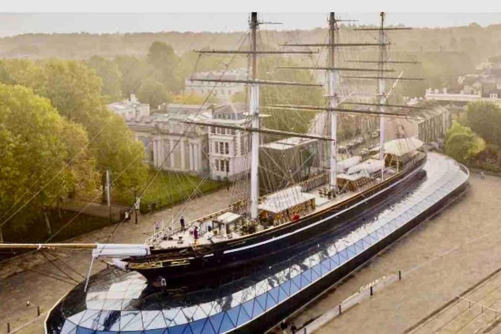 Greenwich Luxury View Apartament